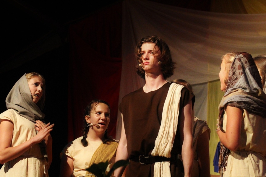 How to Start, Succeed, and Build a Career in Acting